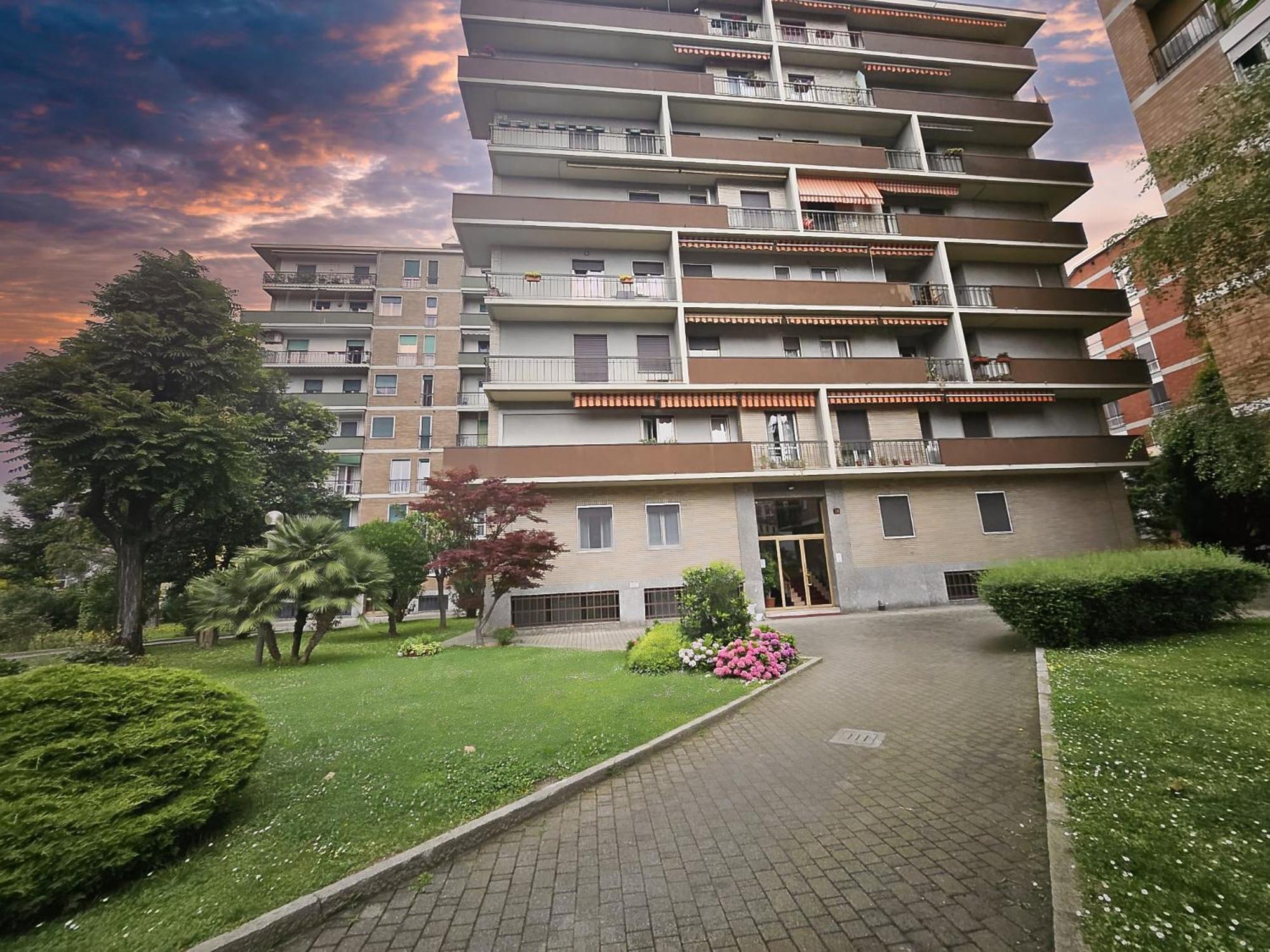 Hbhall Linate Apartment Milán Exterior foto
